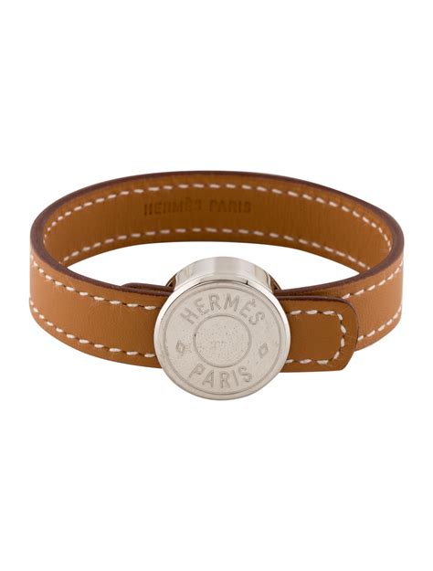 Hermès Leather Clou de Selle Interchangeable Bracelet 